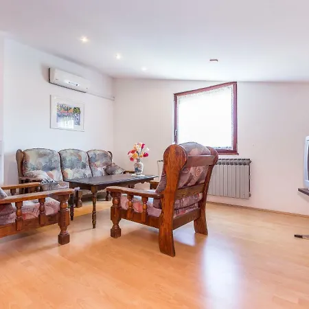 Apartamento Rovi